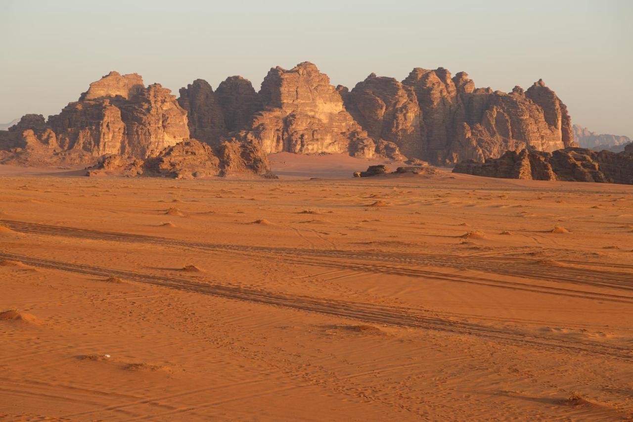 Hotel Bedouin Stylelife Camp Wadi Rum Esterno foto