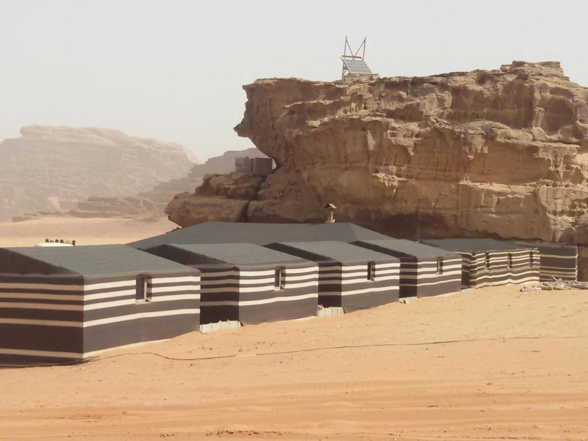 Hotel Bedouin Stylelife Camp Wadi Rum Esterno foto