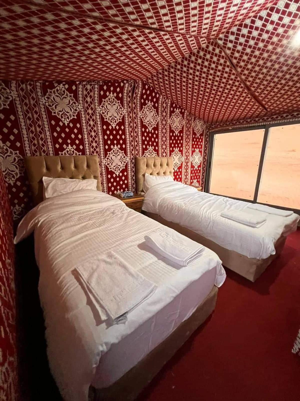 Hotel Bedouin Stylelife Camp Wadi Rum Esterno foto