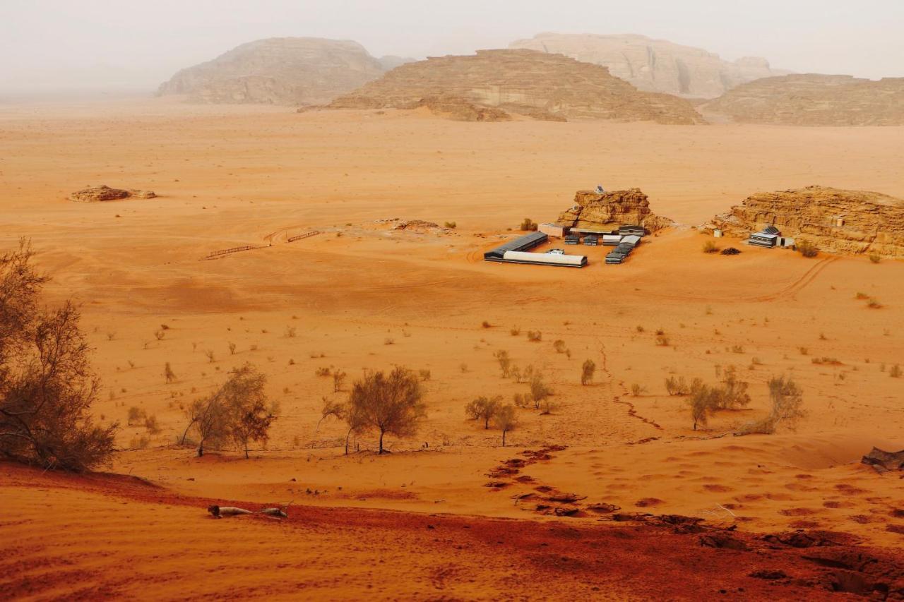 Hotel Bedouin Stylelife Camp Wadi Rum Esterno foto