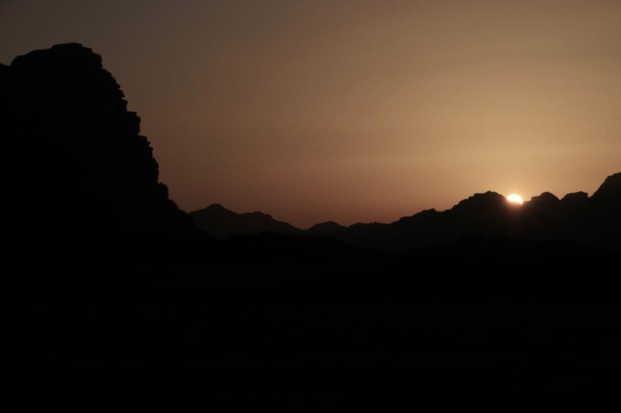 Hotel Bedouin Stylelife Camp Wadi Rum Esterno foto