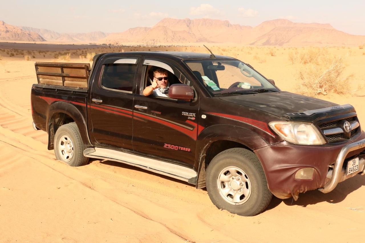 Hotel Bedouin Stylelife Camp Wadi Rum Esterno foto