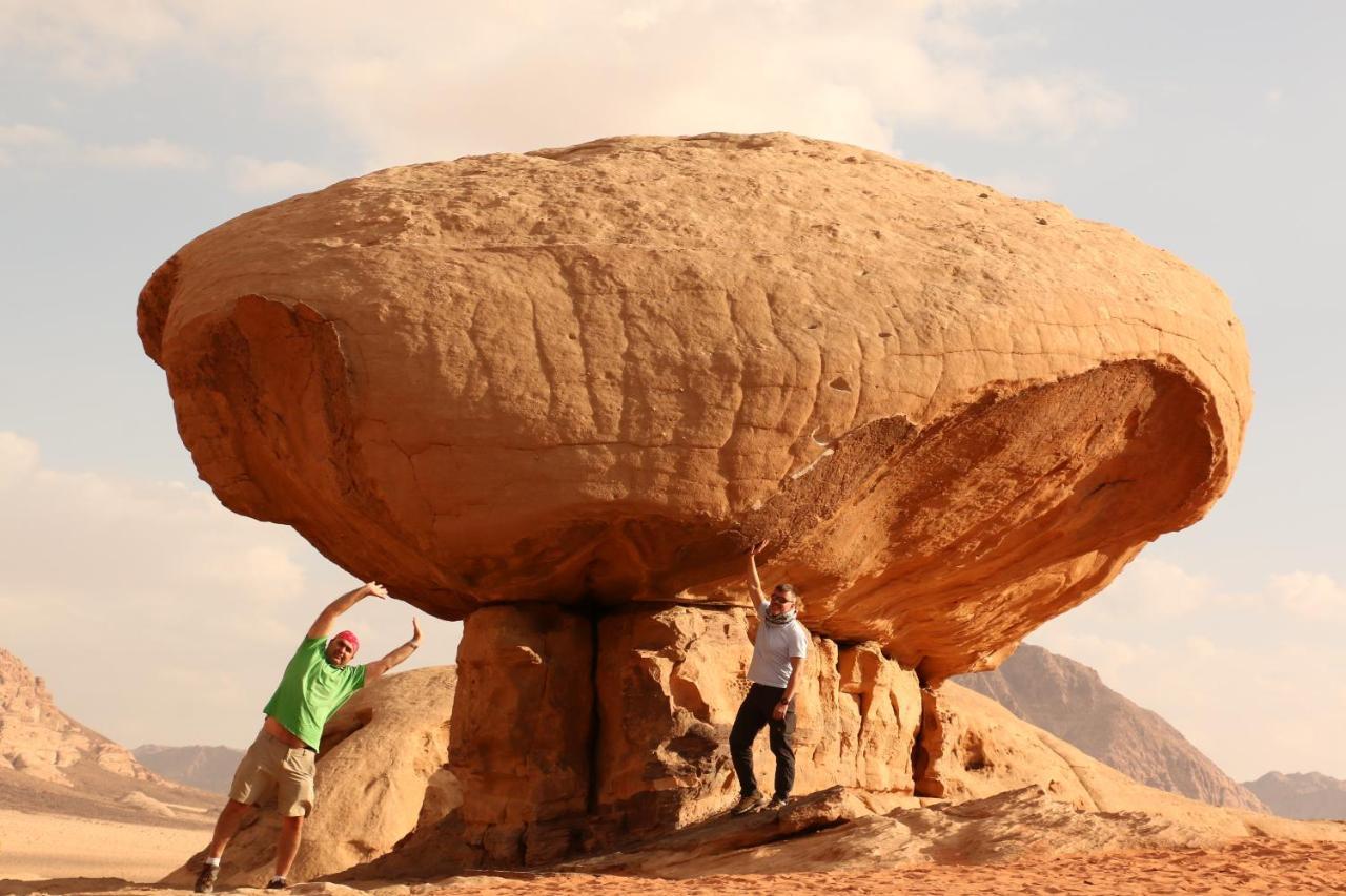Hotel Bedouin Stylelife Camp Wadi Rum Esterno foto